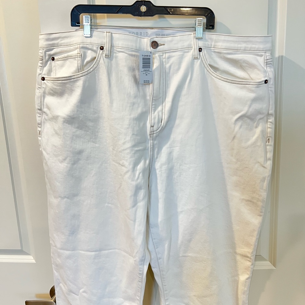 Torrid Plus size White Woman’s  Jeans